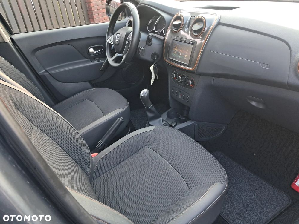Dacia Sandero Stepway dCi 90 (S&S) Celebration - 9