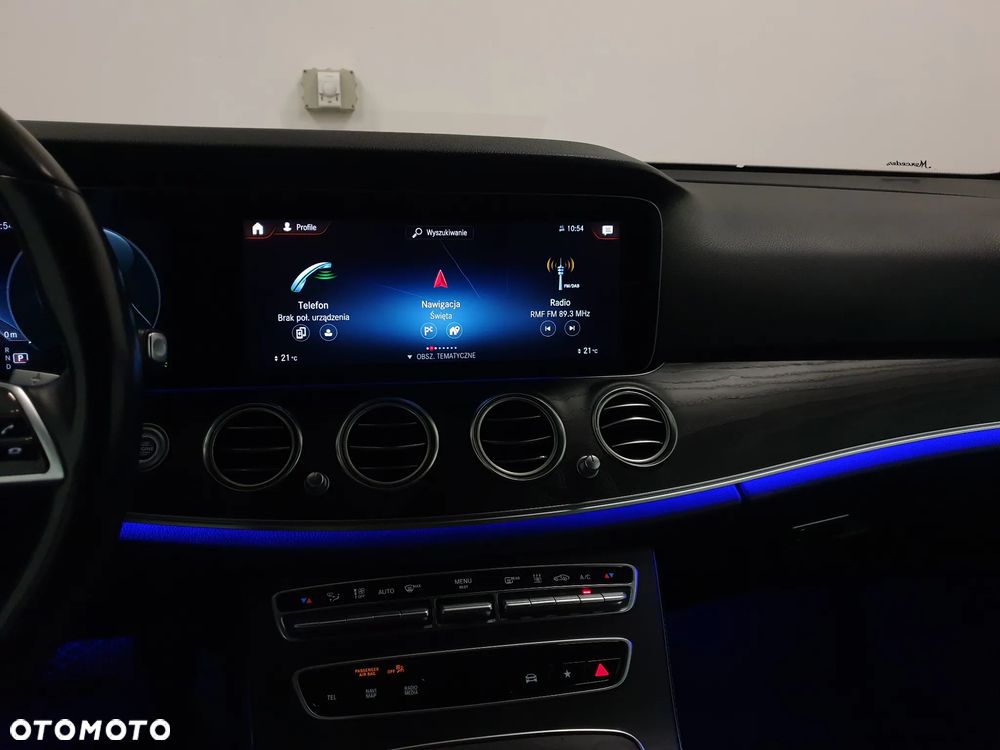 Mercedes-Benz Klasa E 300 de 4Matic 9G-TRONIC AMG Line - 13