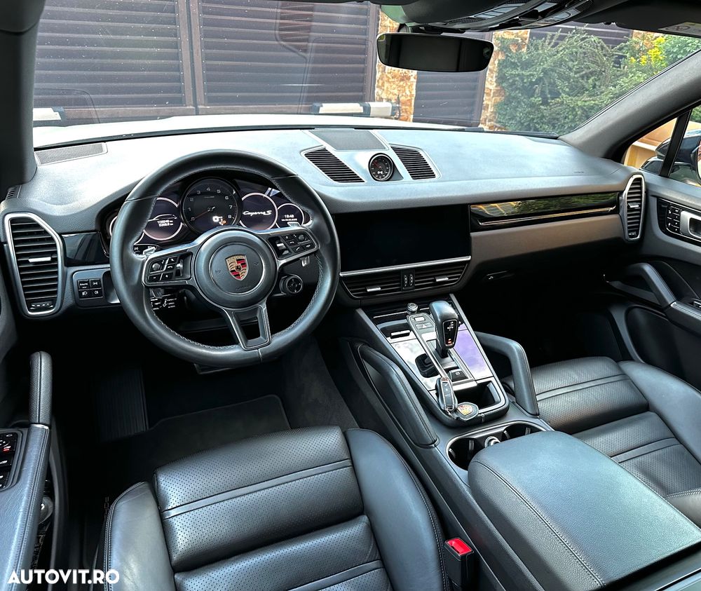 Porsche Cayenne S - 9