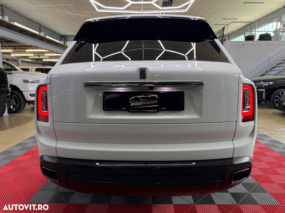 Rolls-Royce Cullinan - 14