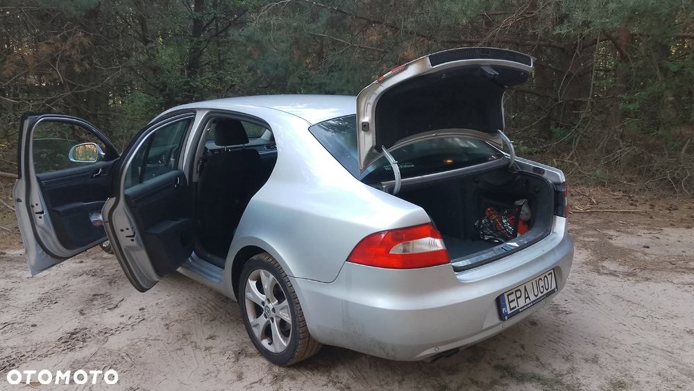 Skoda Superb 2.0 TDI Active - 12