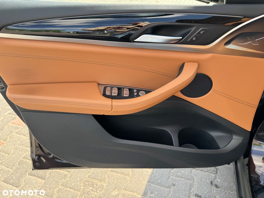 BMW X3 sDrive18d xLine - 30