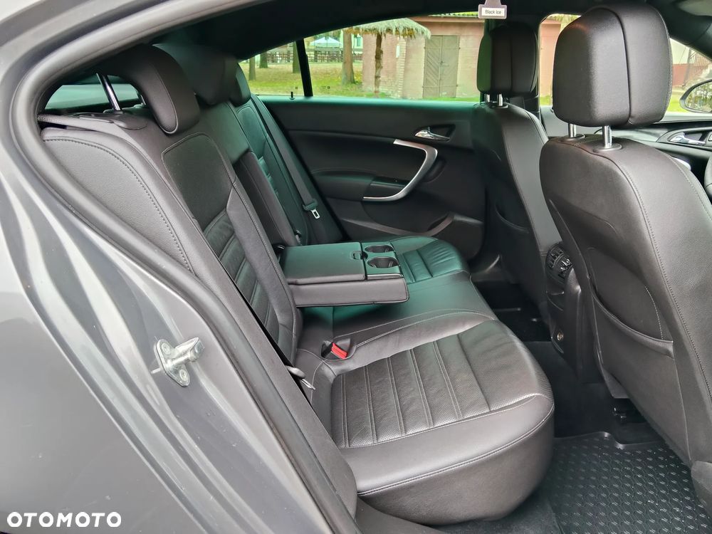 Opel Insignia - 14