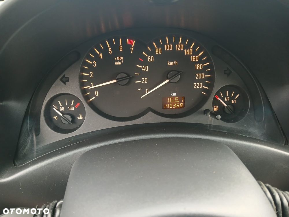 Opel Corsa - 5