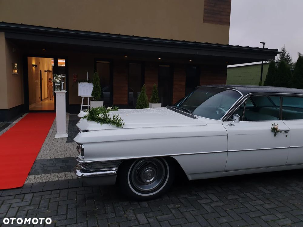 Cadillac Deville - 31