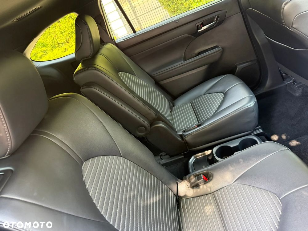 Toyota Highlander - 12
