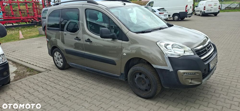 Peugeot Partner 1.6 BlueHDi Outdoor S&S - 2