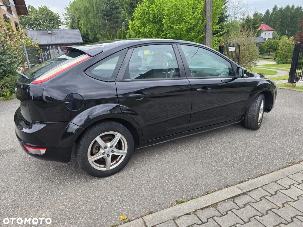 Ford Focus 1.8 Black Magic - 30