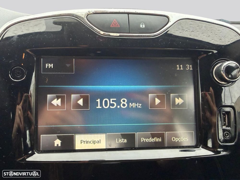 Renault Clio - 17