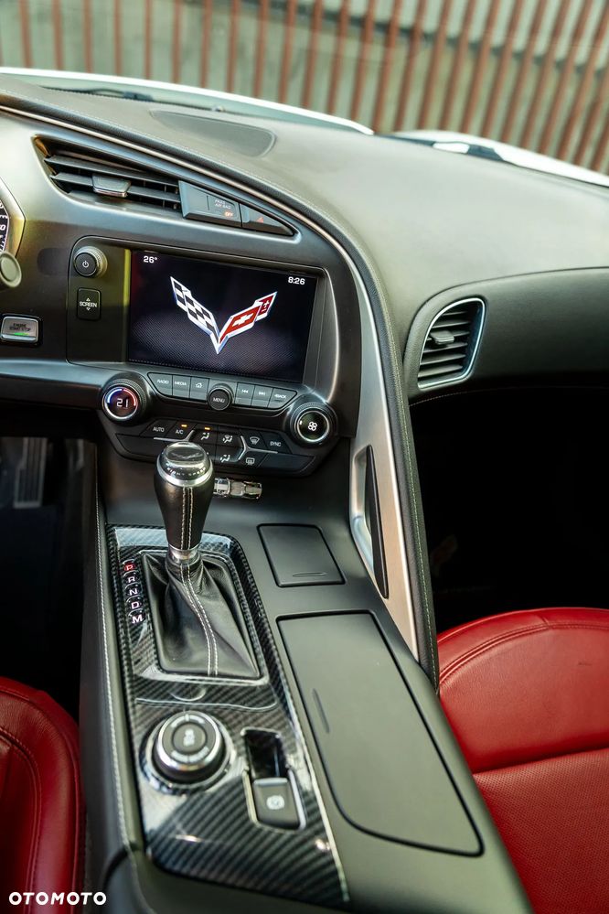 Chevrolet Corvette - 31