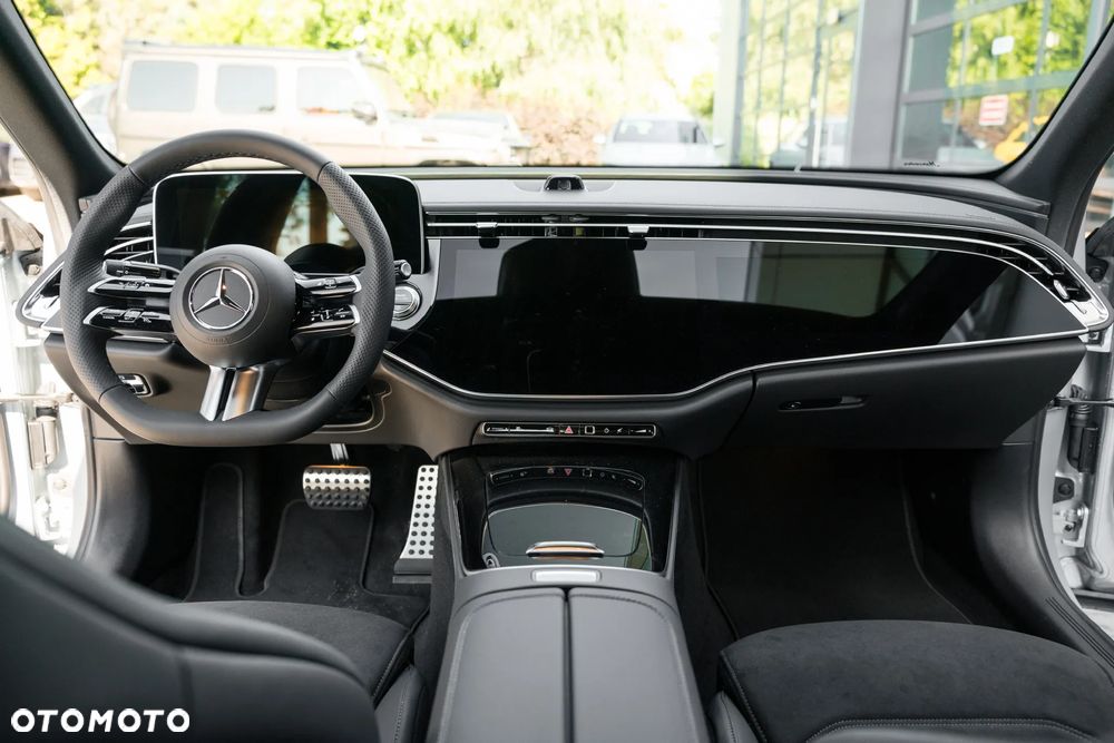 Mercedes-Benz Klasa E 220 d 4-Matic AMG - 8