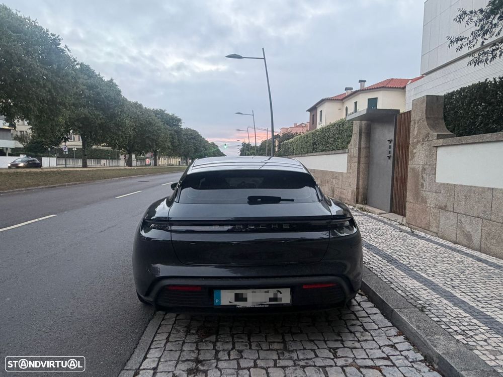 Porsche Taycan Sport Turismo 4S - 6