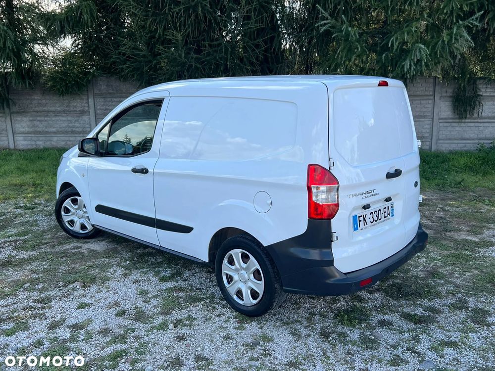 Ford Transit Courier - 5