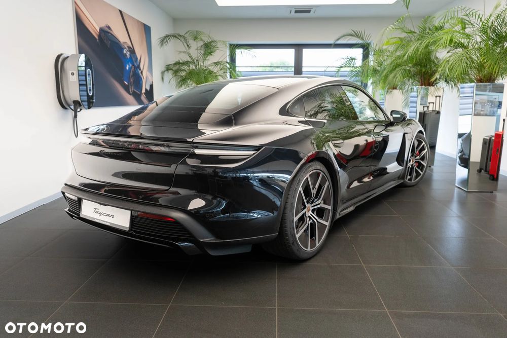 Porsche Taycan 105kWh 4S Black Edition - 9