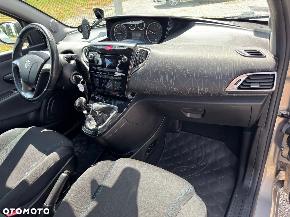 Lancia Ypsilon 1.2 8V Elefantino S&S - 26