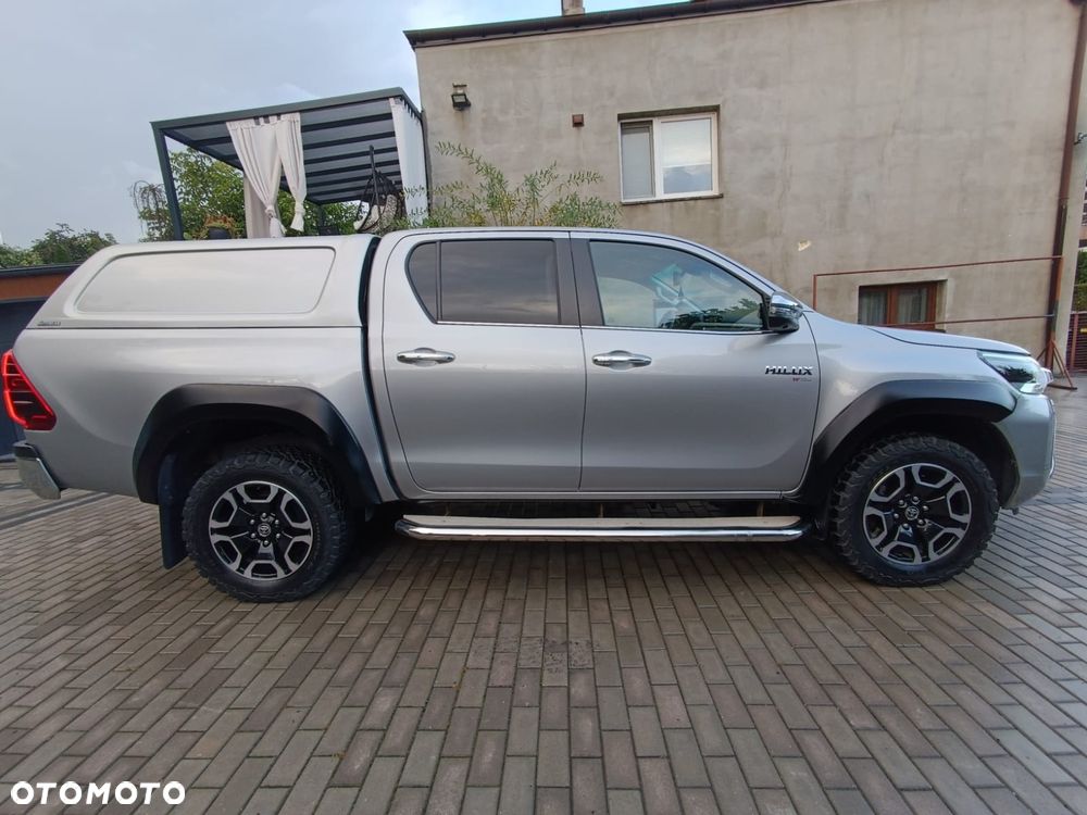 Toyota Hilux 2.8 D-4D Double Cab Invincible Sport 4x4 - 3