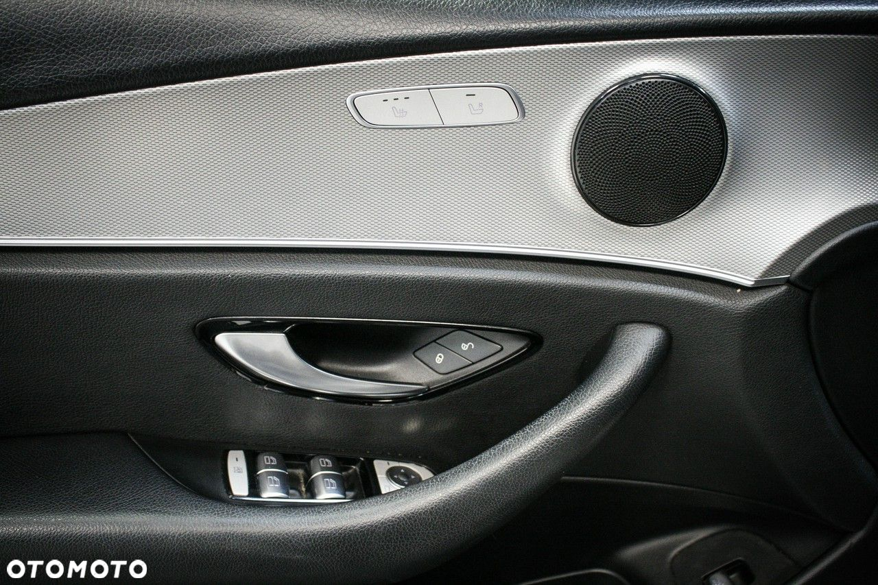 Mercedes-Benz Klasa E - 14
