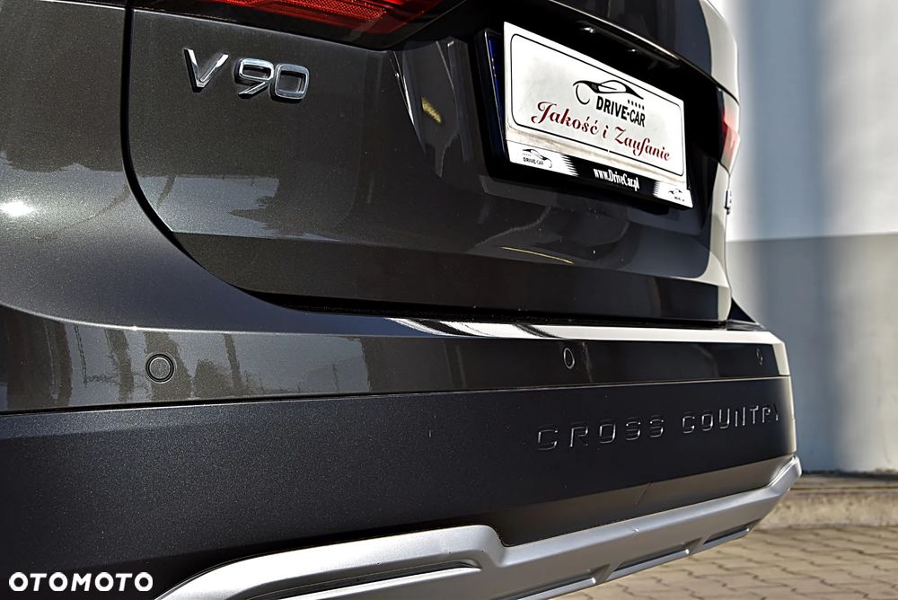 Volvo V90 Cross Country D4 AWD Pro - 9