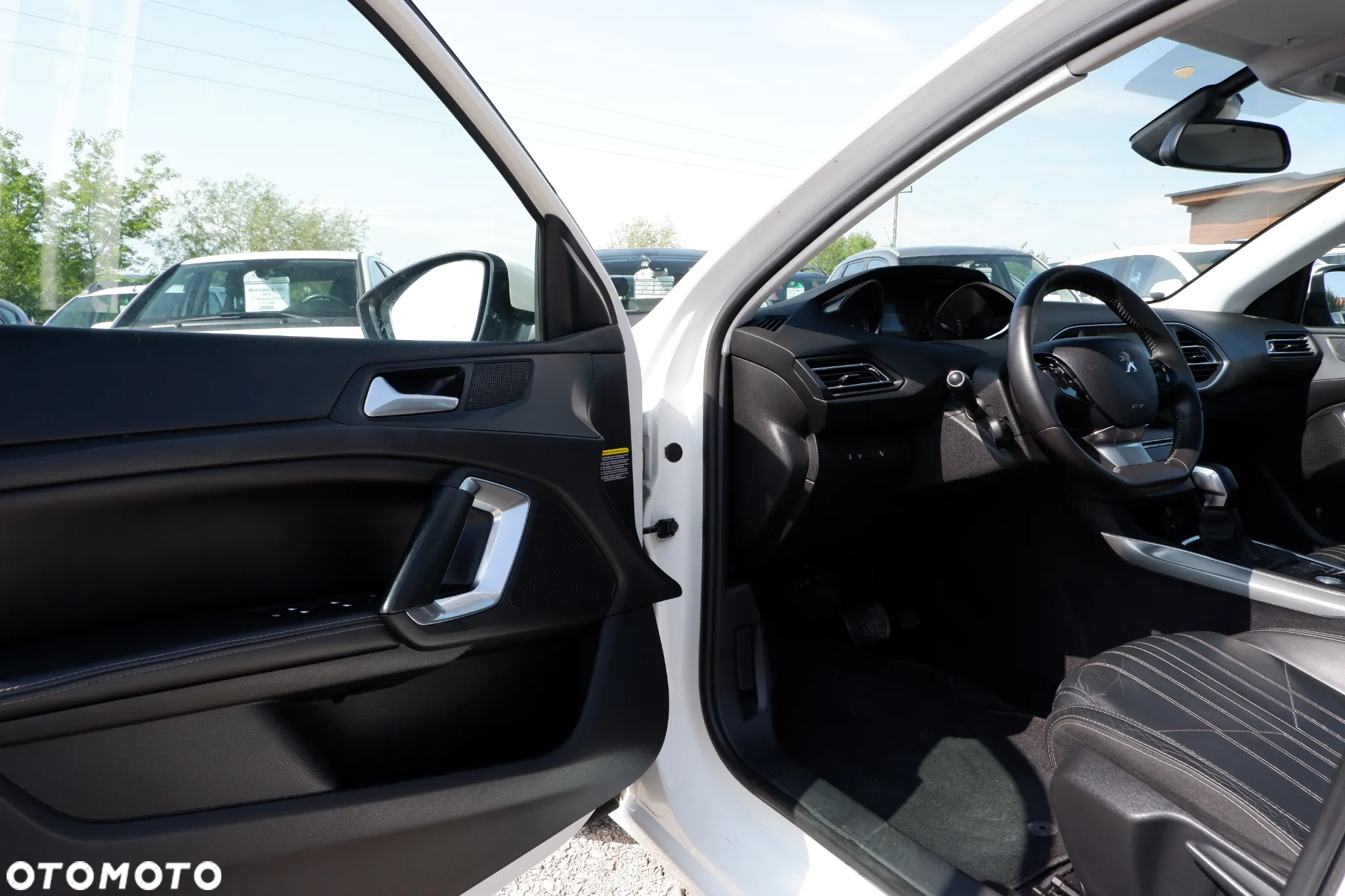 Peugeot 308 SW BlueHDi 150 Automatik Stop & Start Allure - 27