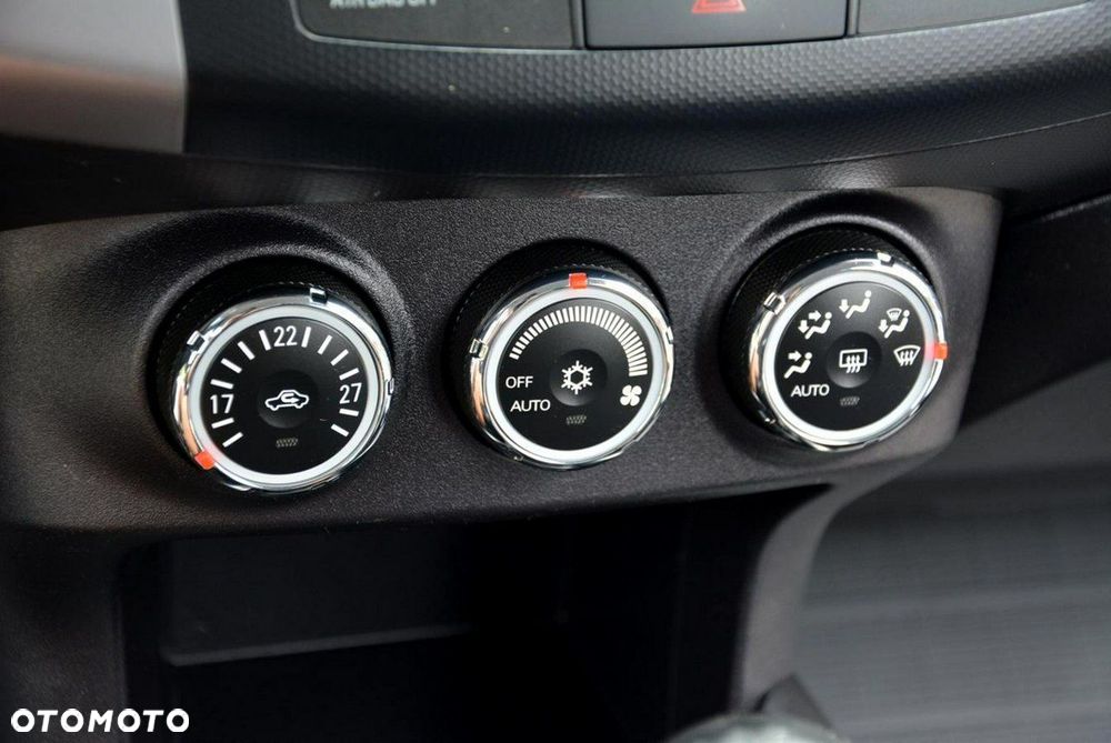 Mitsubishi Outlander 2.0 2WD Edition - 29