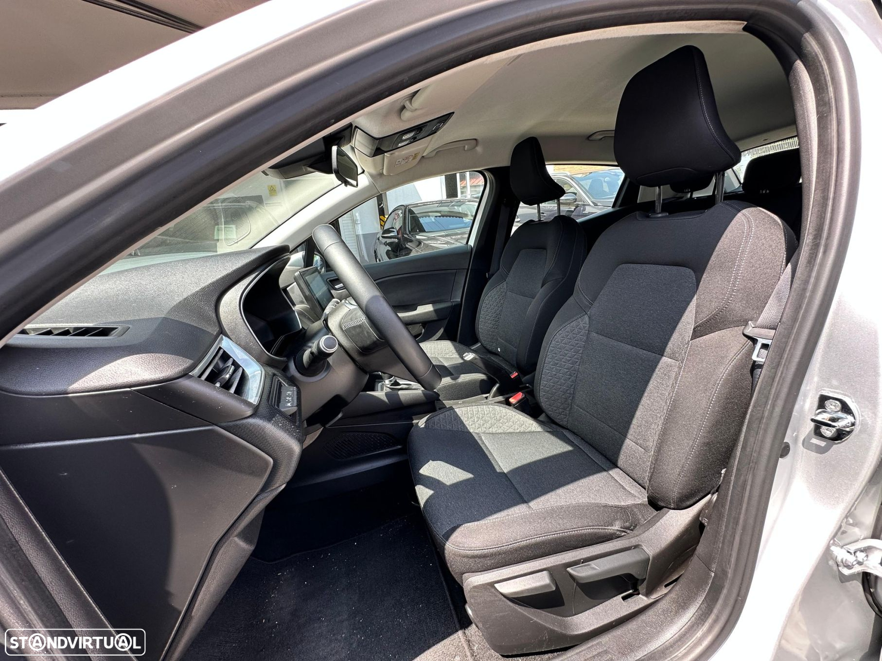Renault Clio - 8