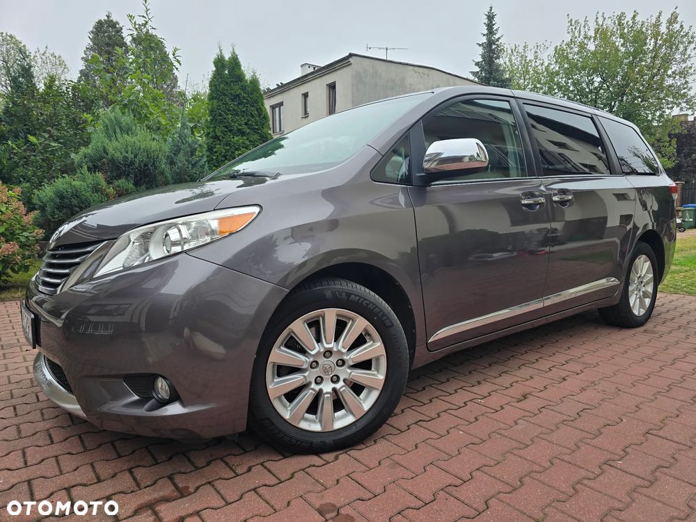 Toyota Sienna 3.5 V6 XLE AWD - 3