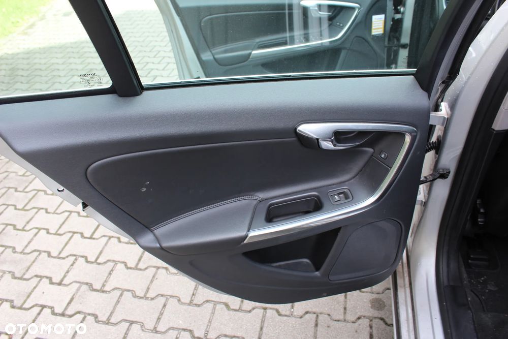 Volvo V60 - 16