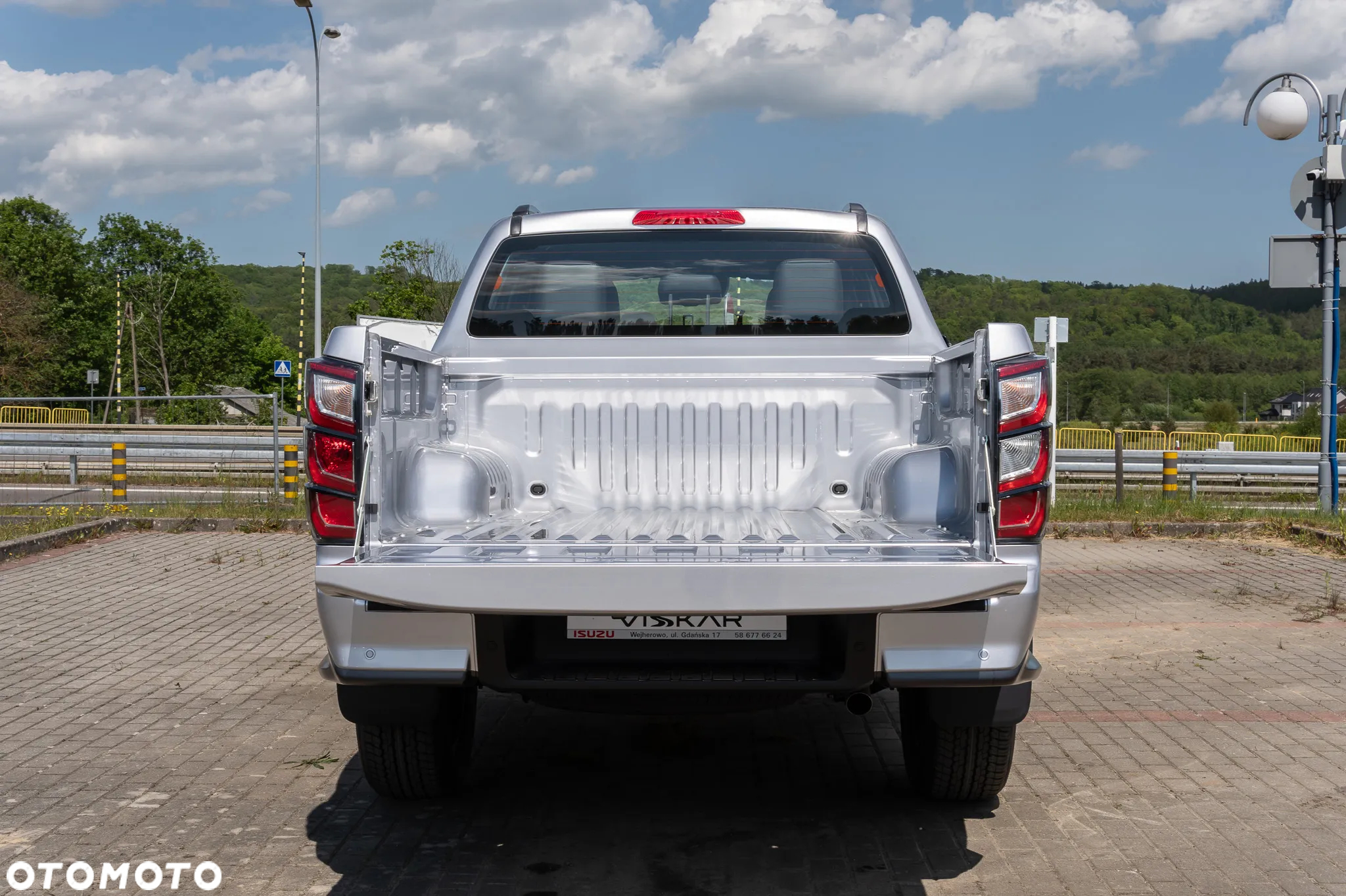 Isuzu D-Max 1.9 DC LSE - 12
