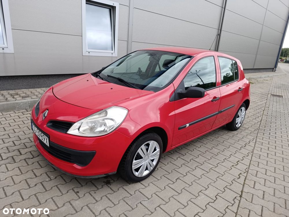 Renault Clio - 2