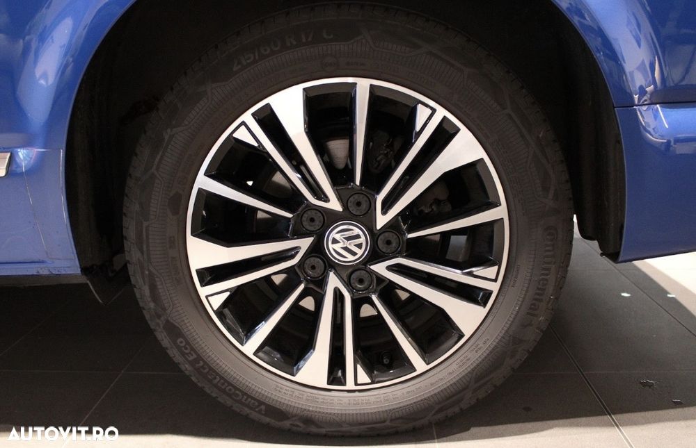 Volkswagen Multivan - 16