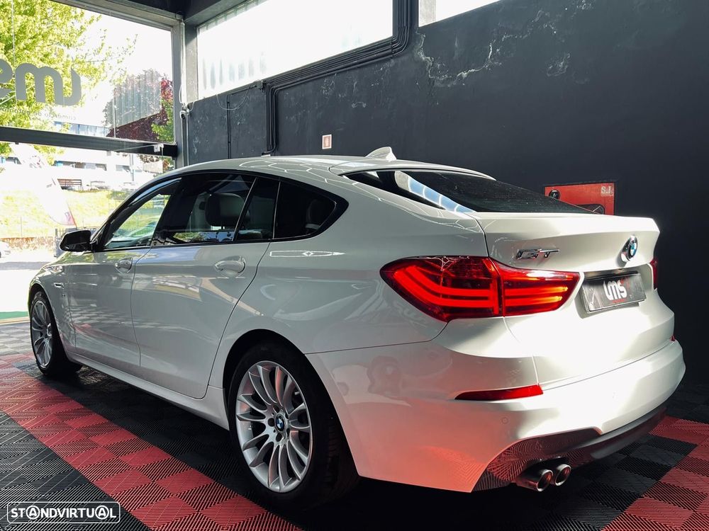 BMW 520 Gran Turismo d Pack M - 10