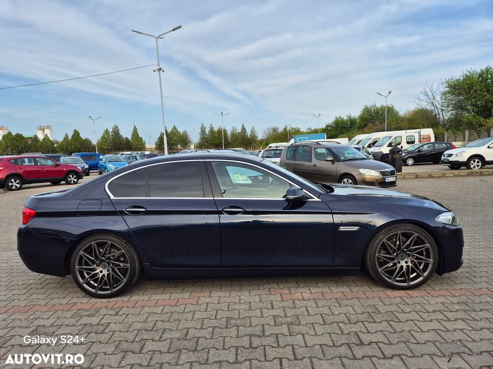 BMW Seria 5 520d Aut. Luxury Line - 13