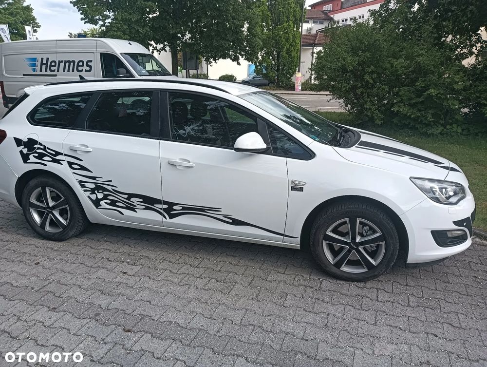 Opel Astra 1.6 CDTI 120 Lat S&S - 2