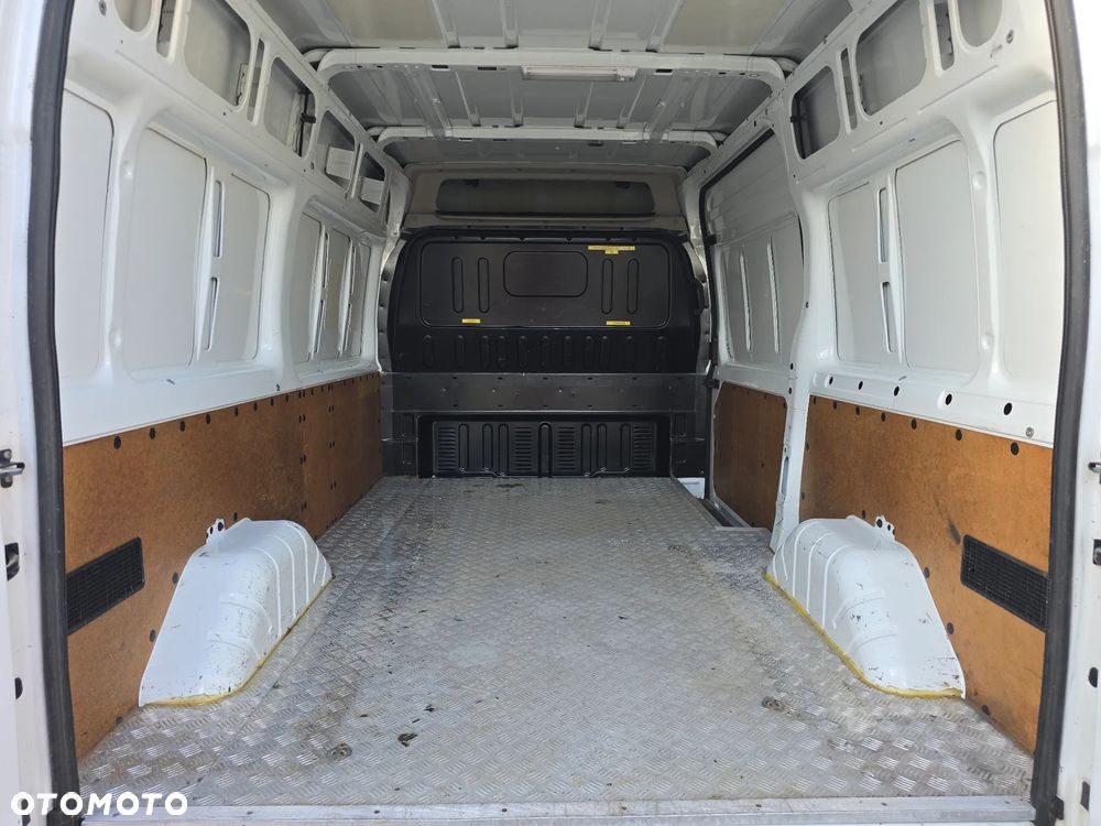 Ford Transit - 16