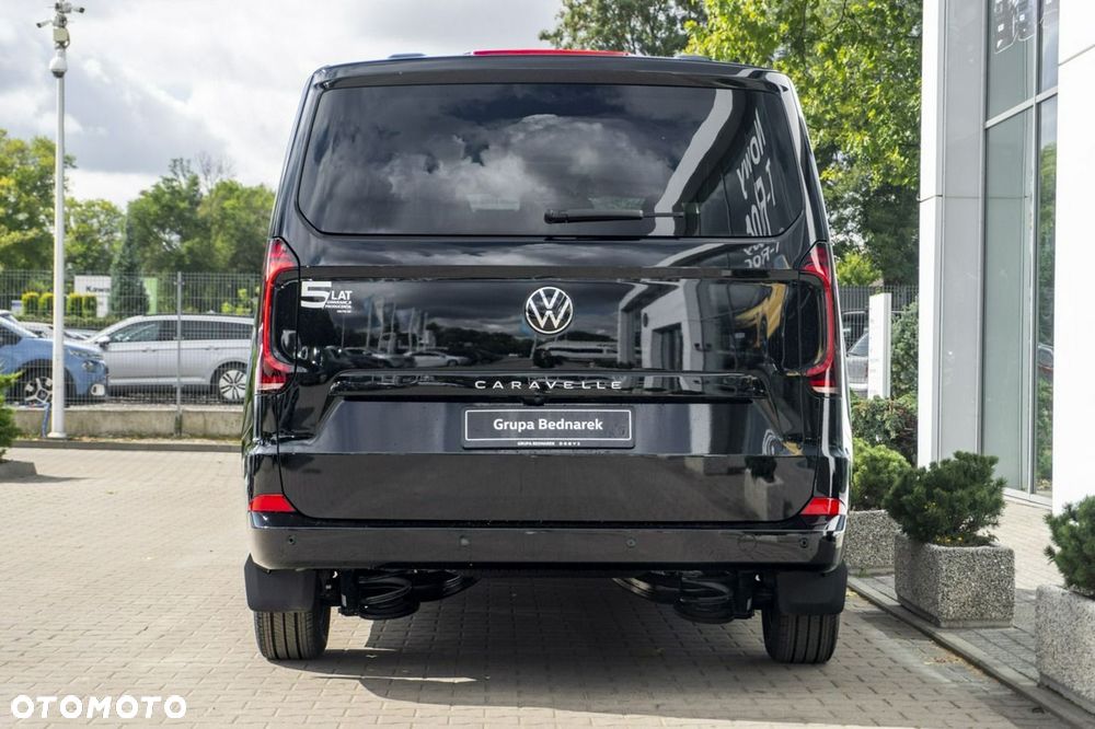 Volkswagen Caravelle - 9