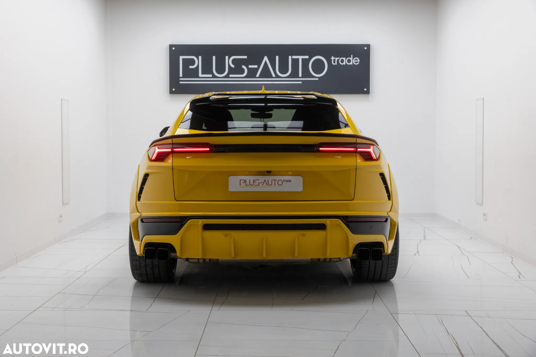 Lamborghini URUS - 8