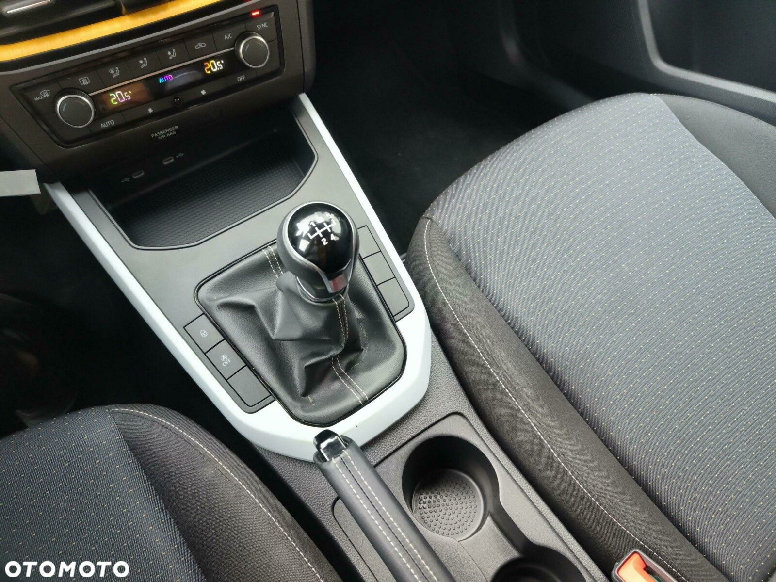 Seat Arona - 14
