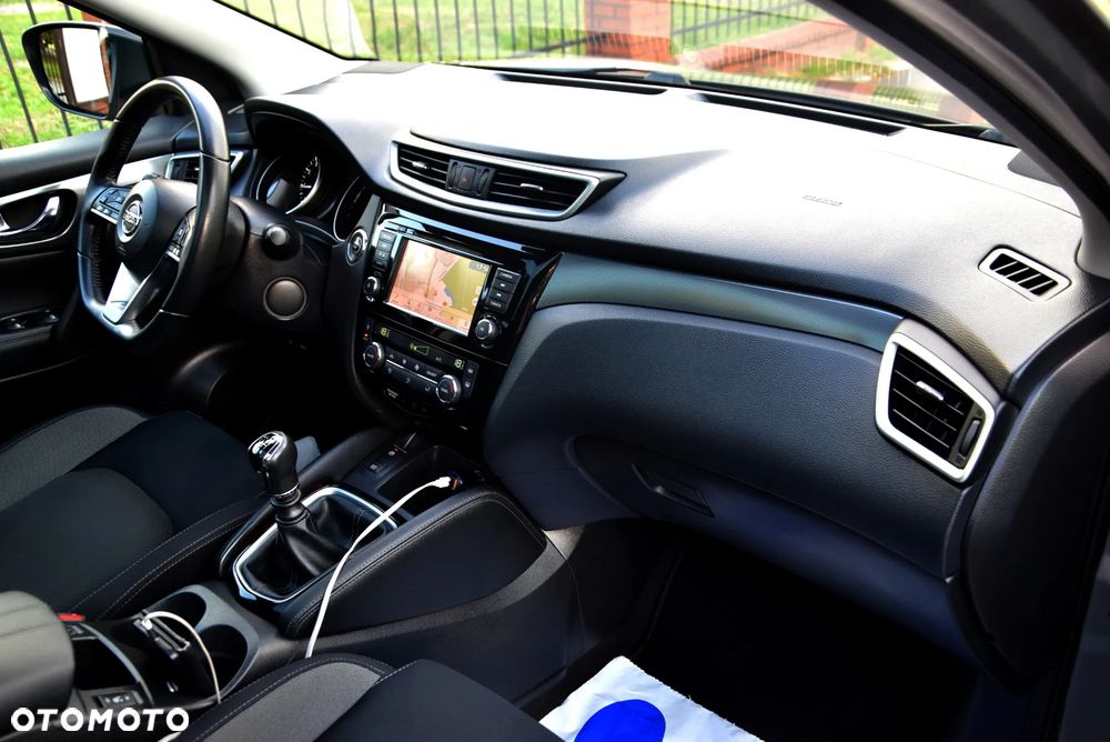 Nissan Qashqai 1.3 DIG-T Tekna - 19
