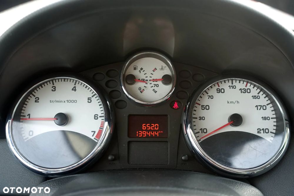 Peugeot 207 CC 120 VTi Active - 23