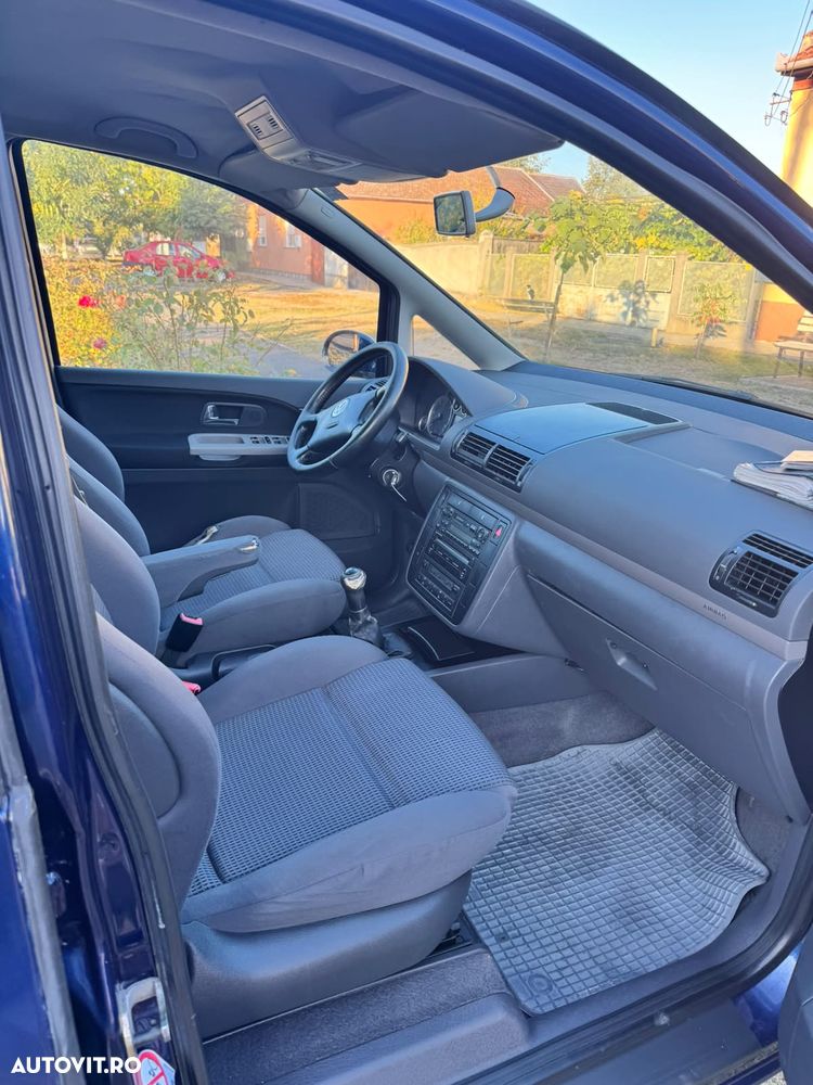 Volkswagen Sharan - 10