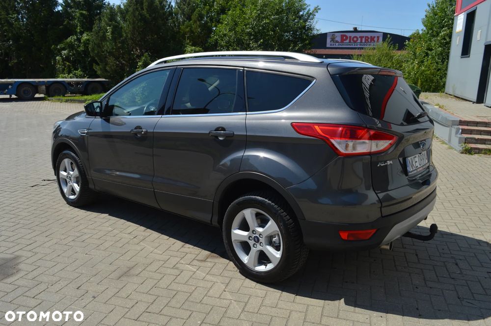 Ford Kuga 2.0 TDCi 2x4 Titanium - 7