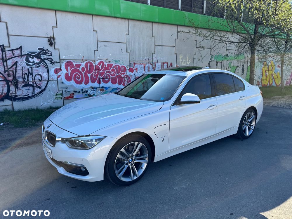 BMW Seria 3 330e iPerformance Luxury Line - 9