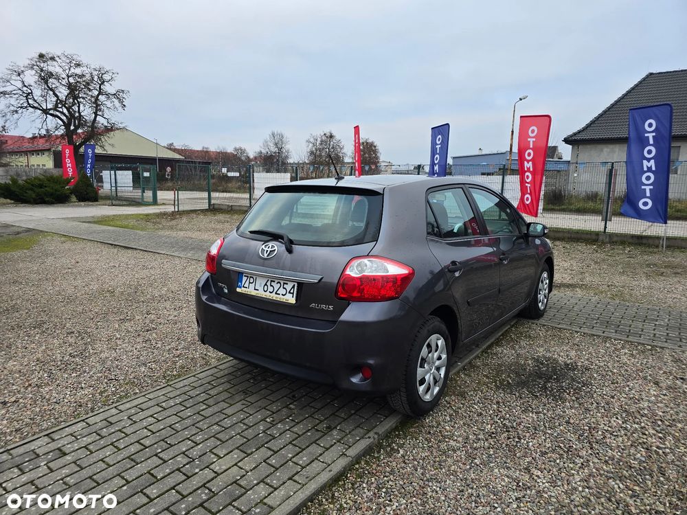 Toyota Auris 1.4 D-4D 2010 - 7
