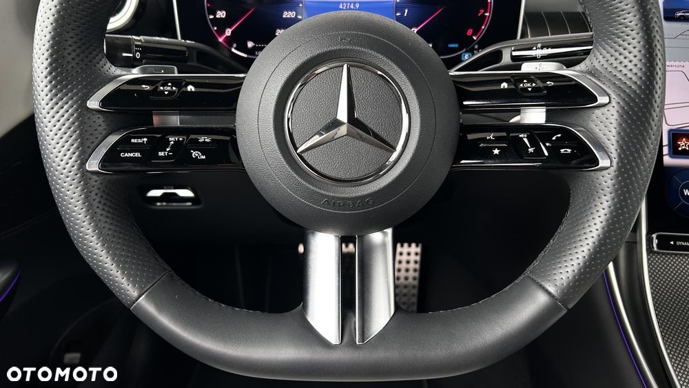 Mercedes-Benz GLC 300 mHEV 4-Matic AMG Line - 16
