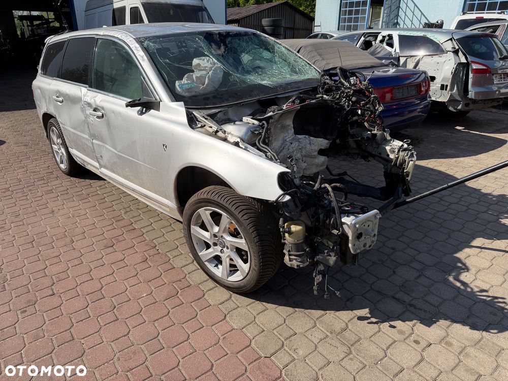 Volvo V70 - 1