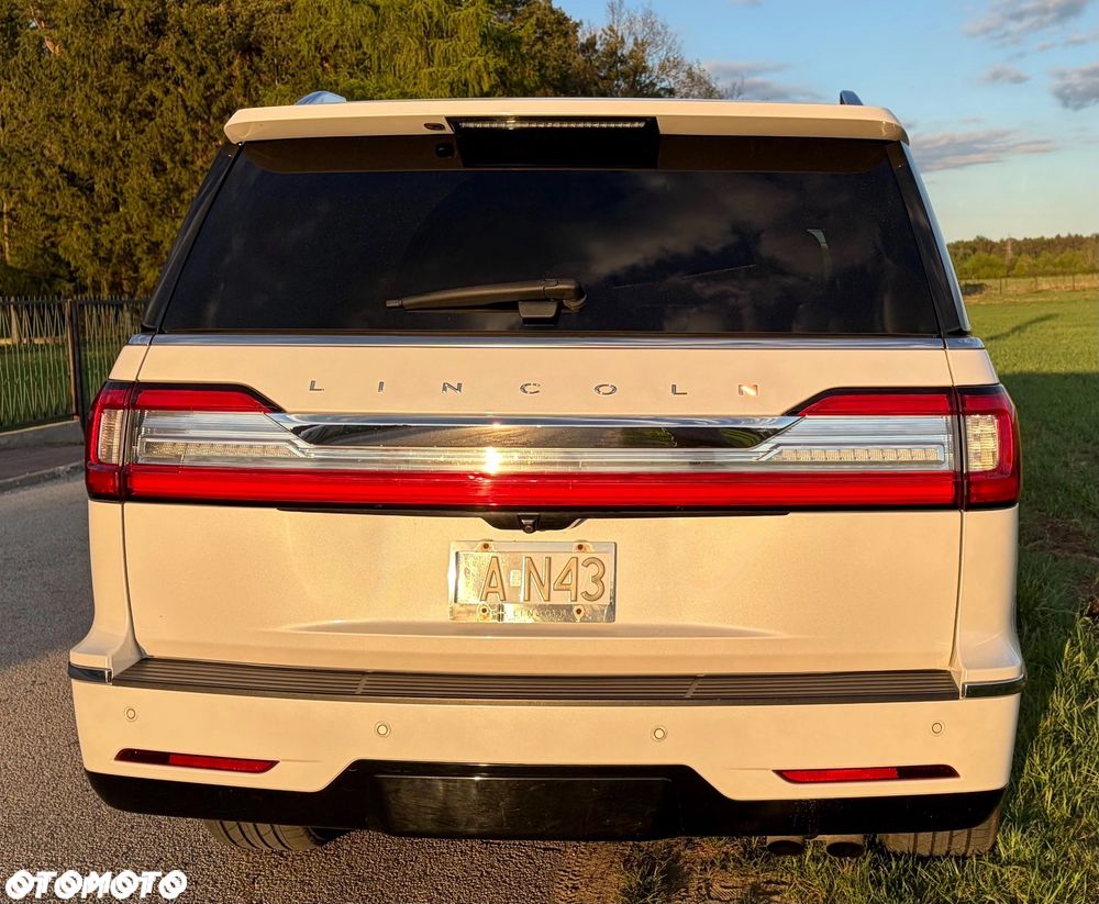 Lincoln Navigator - 7