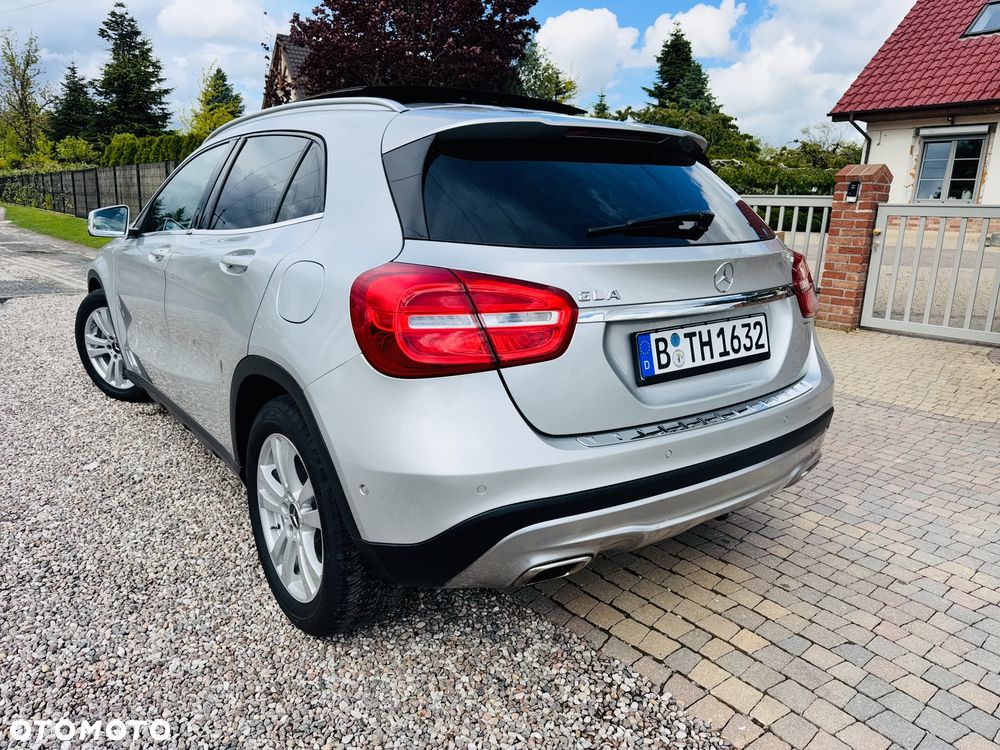 Mercedes-Benz GLA 200 7G-DCT Style - 37