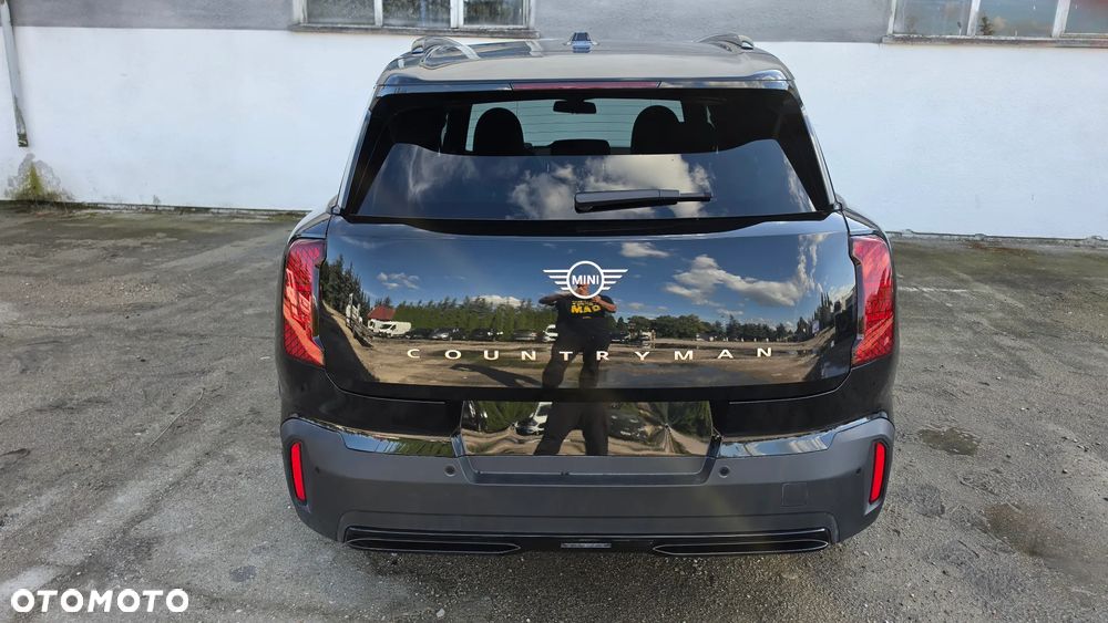 MINI Countryman E Classic Trim - 1
