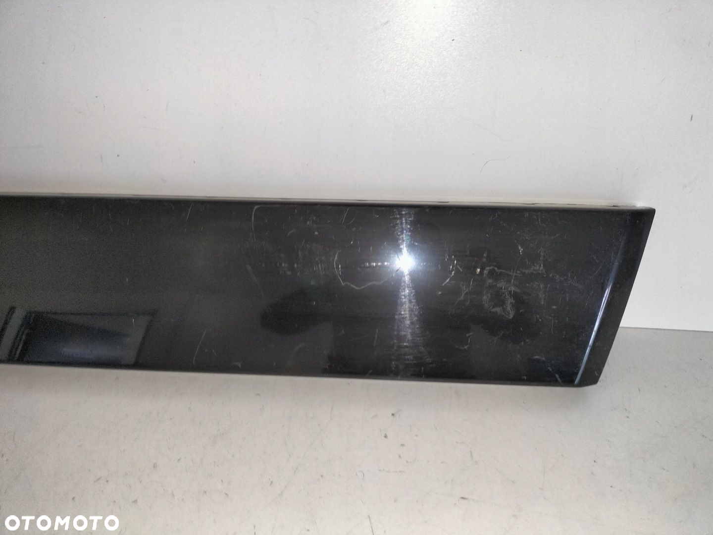 Podkładka pod tablicę rejestracyjną przód AUDI Q5 8R 09-12 - 4