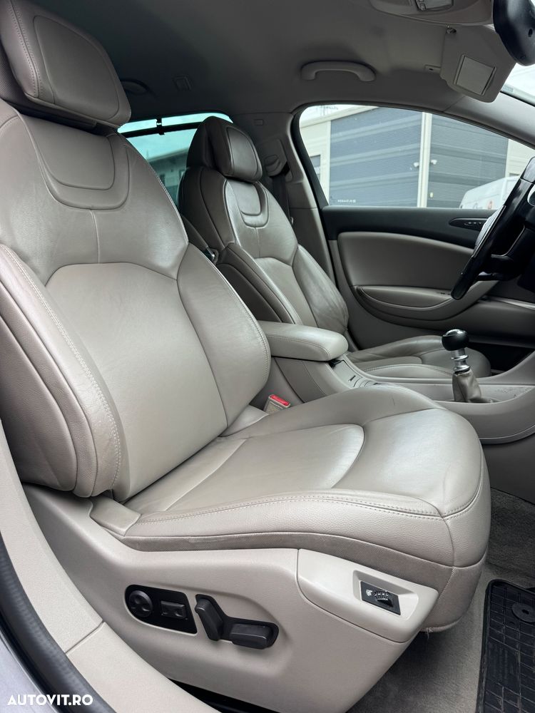 Citroën C5 2.0 HDi FAP Susp M Seduction - 24
